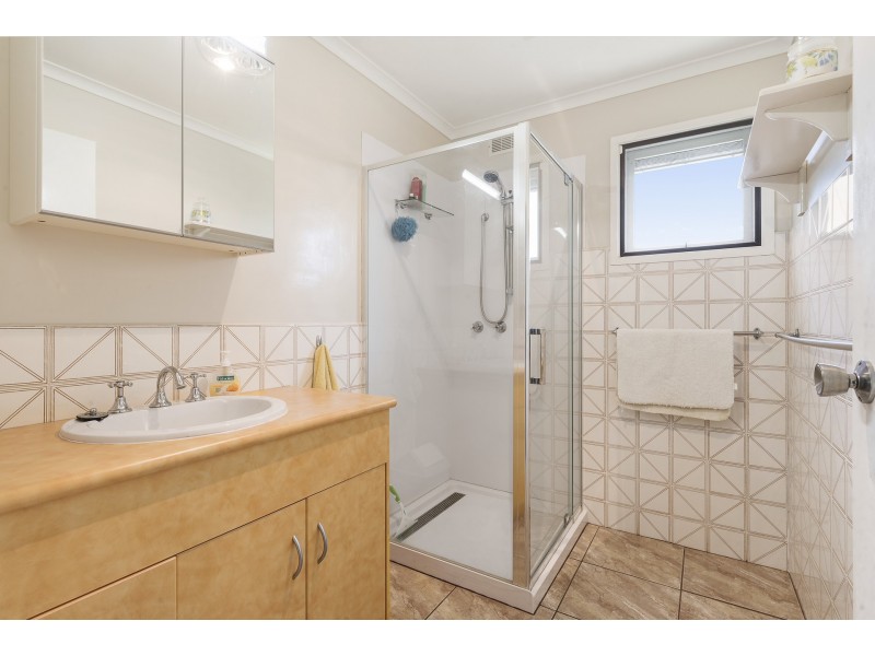 17 Point Avenue, Skenes Creek VIC 3233