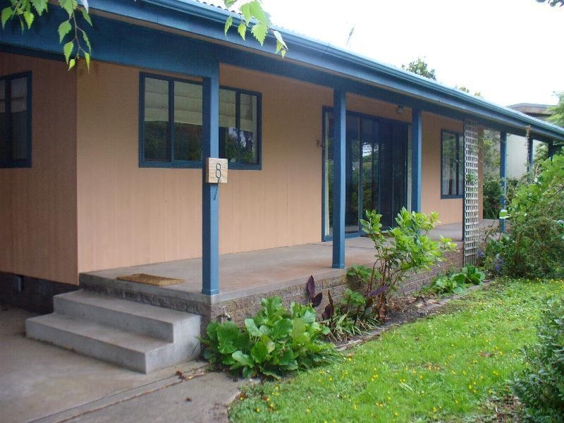 8 Barrand Street, Apollo Bay VIC 3233