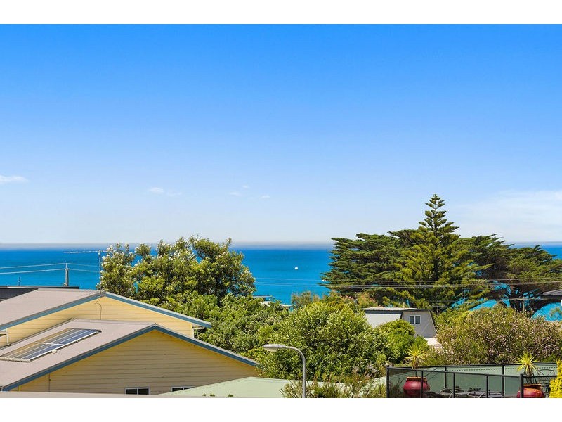 32 Scenic Drive, Apollo Bay VIC 3233