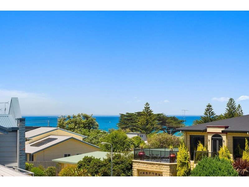 32 Scenic Drive, Apollo Bay VIC 3233