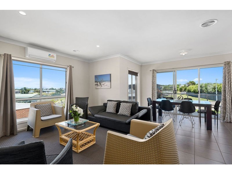 32 Scenic Drive, Apollo Bay VIC 3233