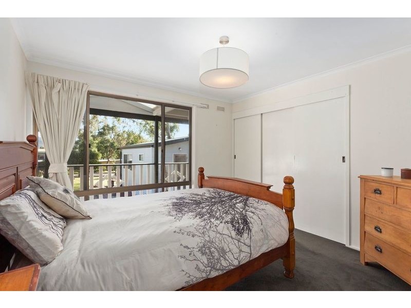 5 Newcombe Street, Marengo VIC 3233