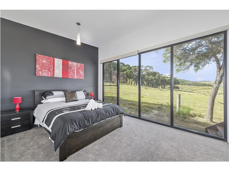 1 Point Avenue, Skenes Creek VIC 3233