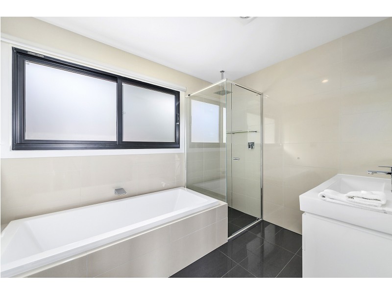 1 Point Avenue, Skenes Creek VIC 3233