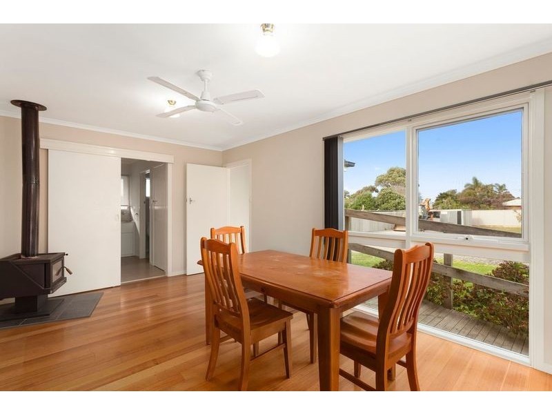 19 Pengilley Avenue, Apollo Bay VIC 3233