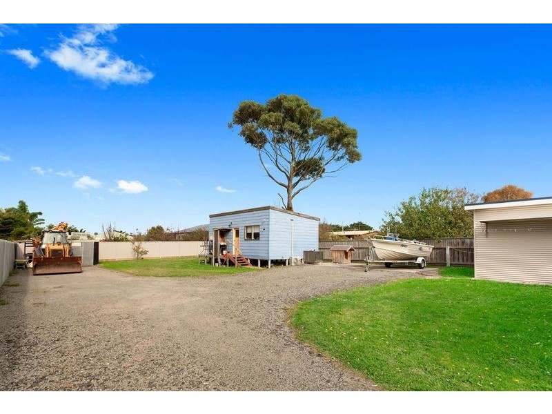 19 Pengilley Avenue, Apollo Bay VIC 3233