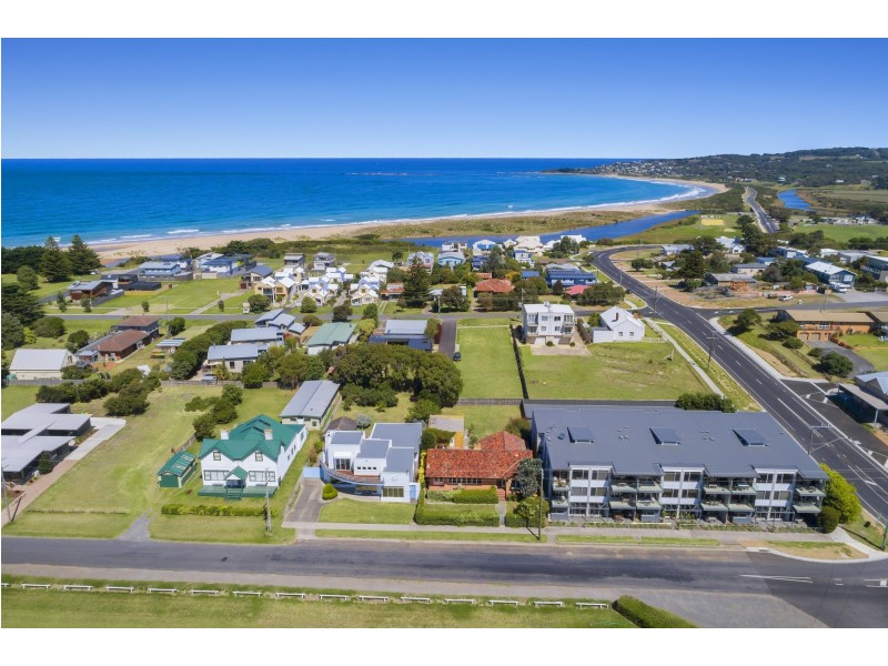 15 Nelson Street, Apollo Bay VIC 3233