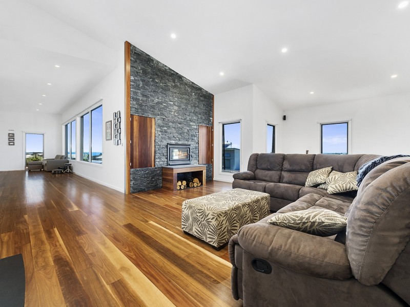 40 Scenic Drive, Apollo Bay VIC 3233