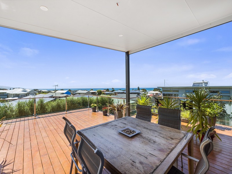 40 Scenic Drive, Apollo Bay VIC 3233