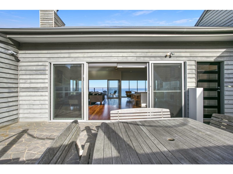 371 Great Ocean Road, Marengo VIC 3233