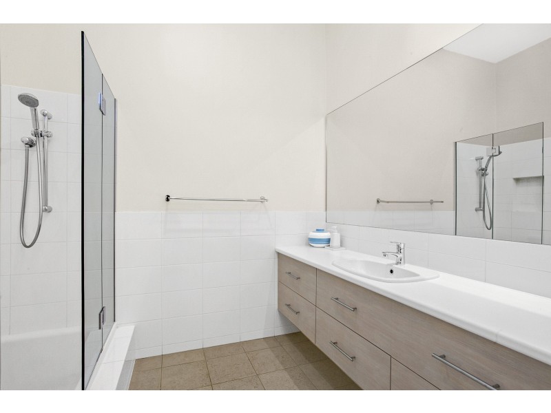 371 Great Ocean Road, Marengo VIC 3233