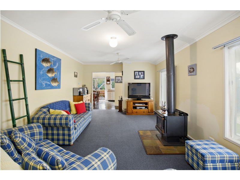 6 Ferrier Drive, Marengo VIC 3233