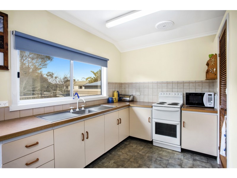 6 Ferrier Drive, Marengo VIC 3233