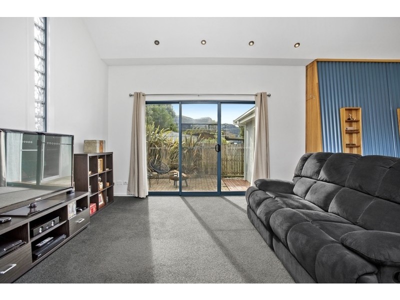 103 McLachlan Street, Apollo Bay VIC 3233