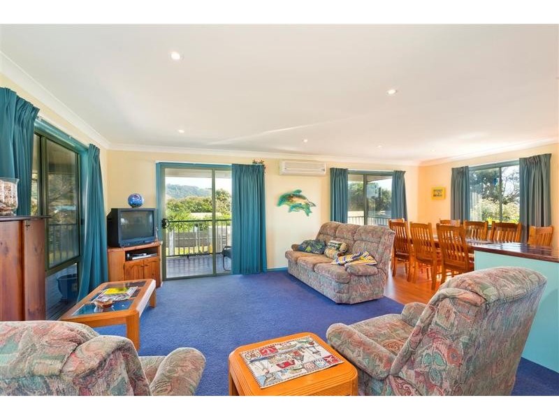 8C Moore Street, Apollo Bay VIC 3233