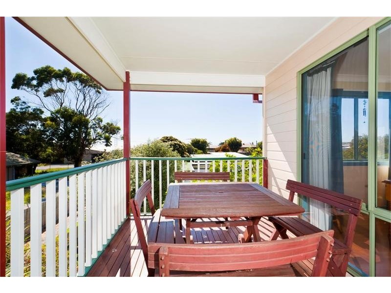 8C Moore Street, Apollo Bay VIC 3233