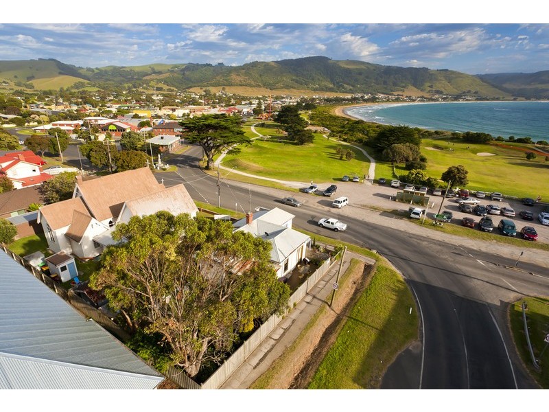 21-23 Nelson Street, Apollo Bay VIC 3233