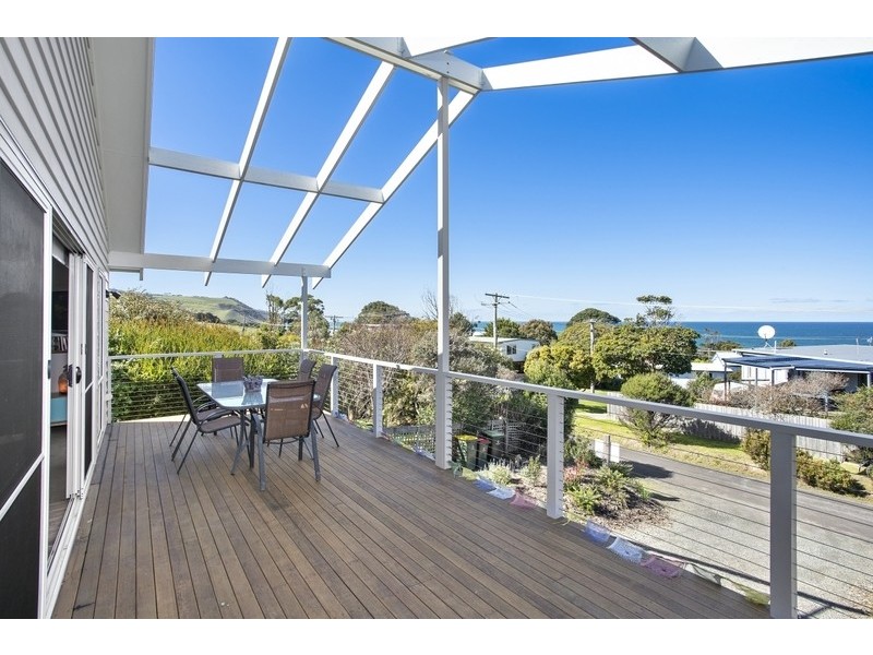 8 Otway Avenue, Skenes Creek VIC 3233