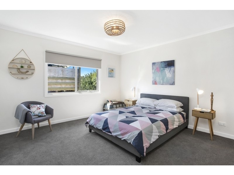 8 Otway Avenue, Skenes Creek VIC 3233