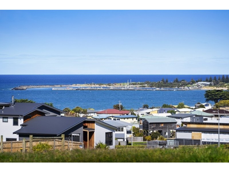 8 Overview Crescent, Apollo Bay VIC 3233