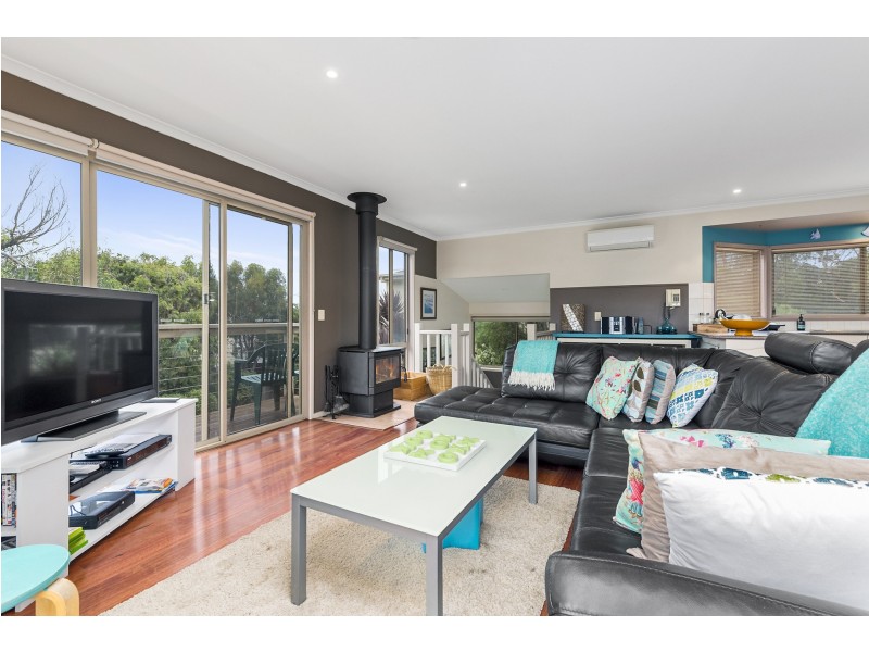 3/9 Great Ocean Road, Marengo VIC 3233