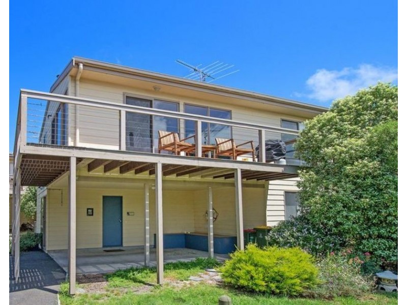 3/9 Great Ocean Road, Marengo VIC 3233