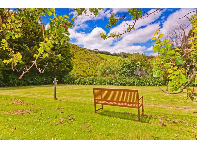 30 Skenes Creek Valley Road, Apollo Bay VIC 3233