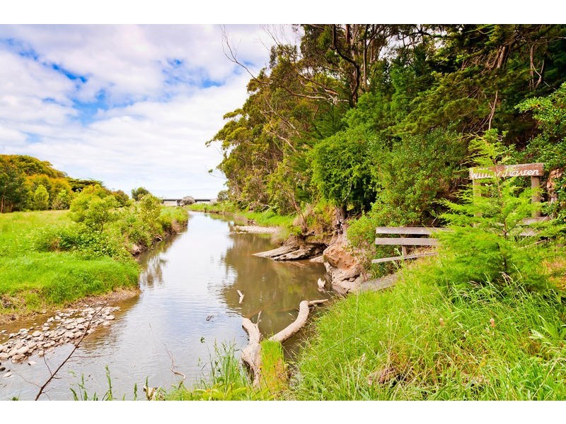 30 Skenes Creek Valley Road, Apollo Bay VIC 3233