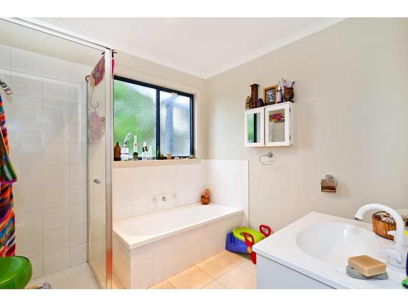 6A Ramsden Avenue, Apollo Bay VIC 3233