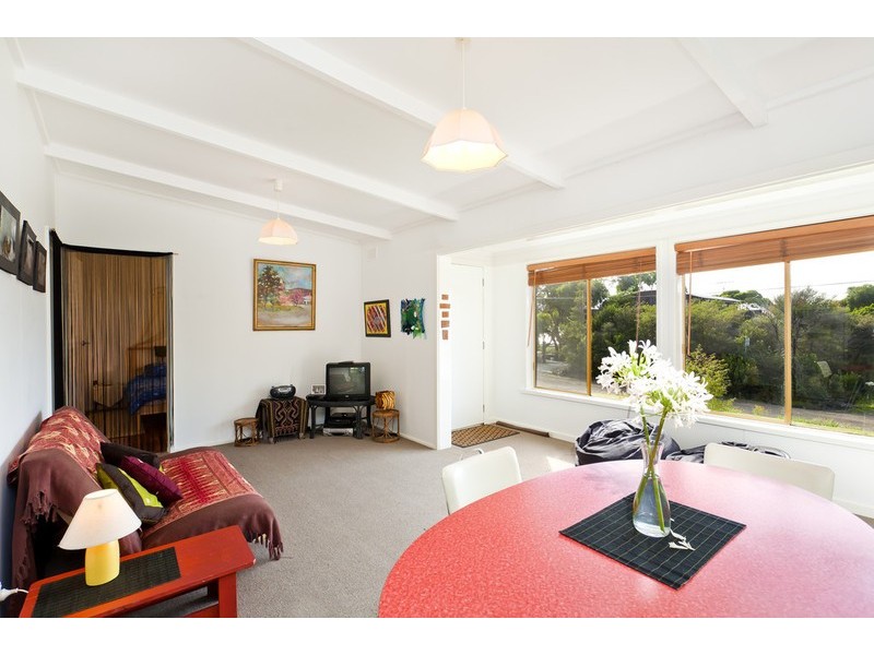 6 Point Avenue, Skenes Creek VIC 3233