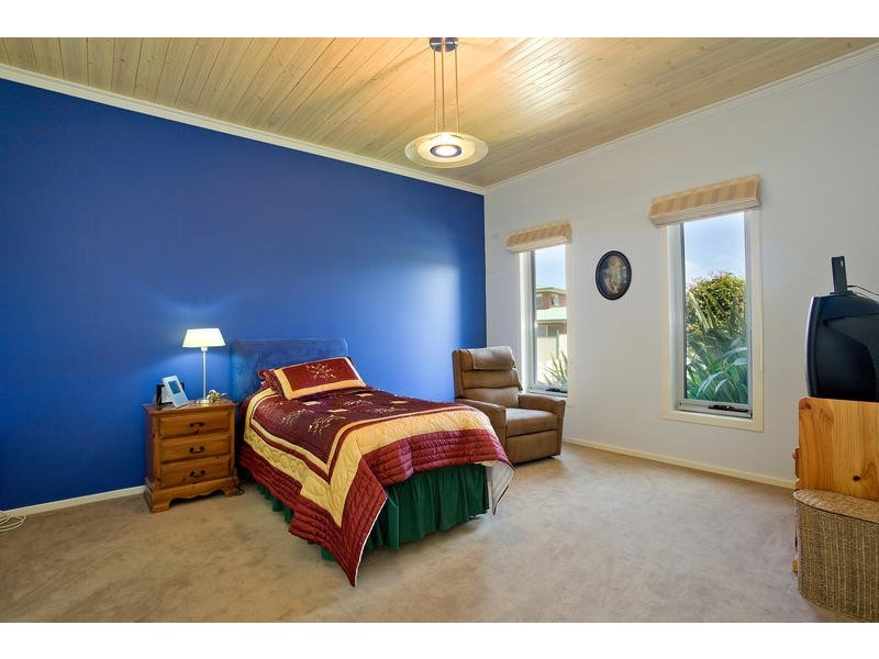 2 Outlook, Apollo Bay VIC 3233