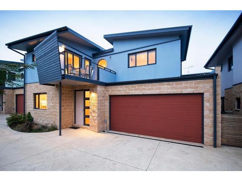 2/18  Gambier Street, Apollo Bay VIC 3233