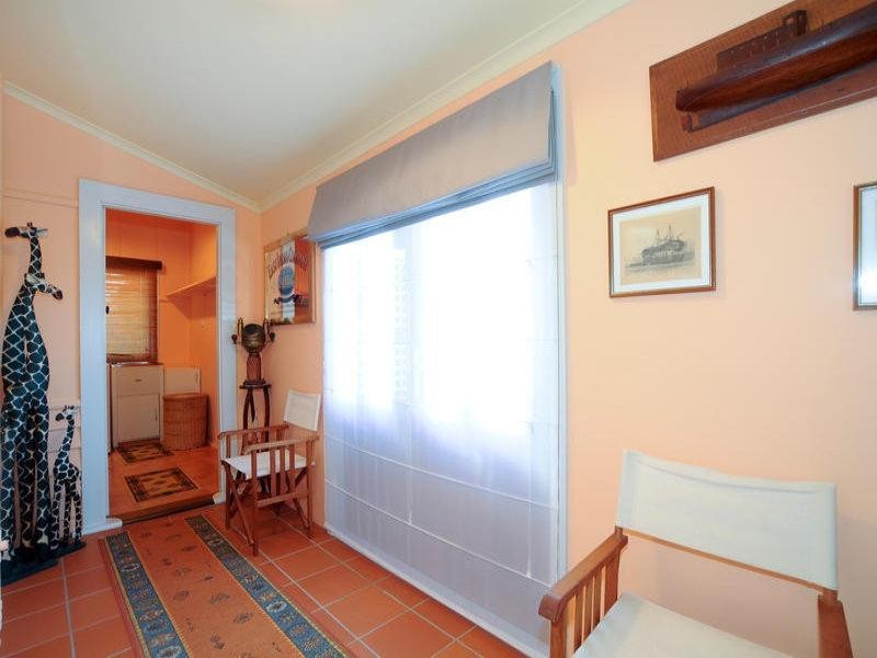 42 Nelson Street, Apollo Bay VIC 3233