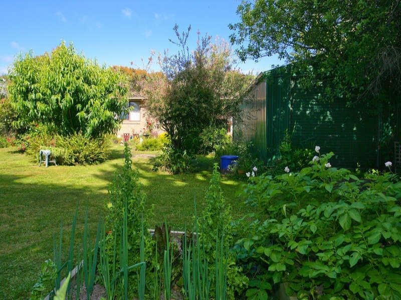 8 Casino Avenue, Apollo Bay VIC 3233