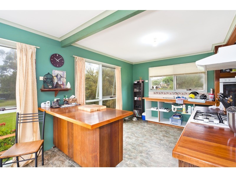 10 Newcombe Street, Marengo VIC 3233