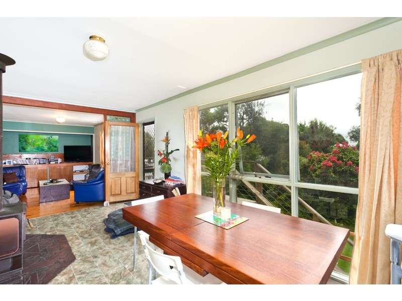 10 Newcombe Street, Marengo VIC 3233