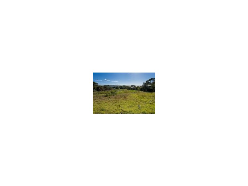 18 Ferrier Drive, Marengo VIC 3233