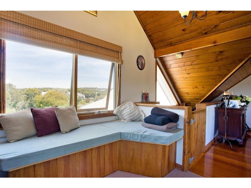 6 Galbraith Way, Apollo Bay VIC 3233