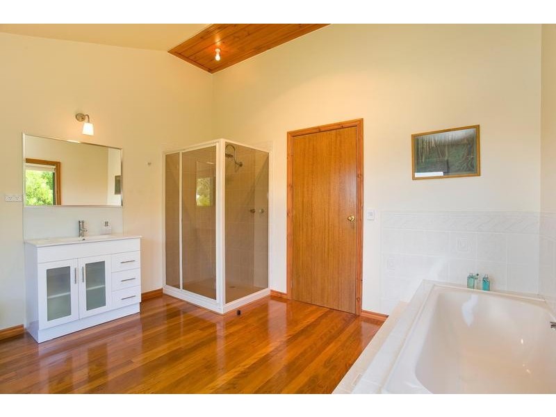 935 Barham River Road, Apollo Bay VIC 3233