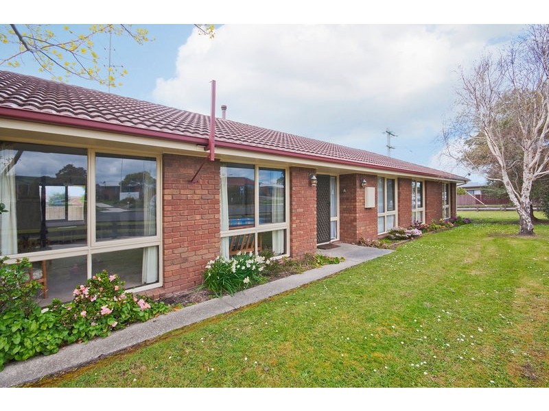 82 McLachlan Street, Apollo Bay VIC 3233