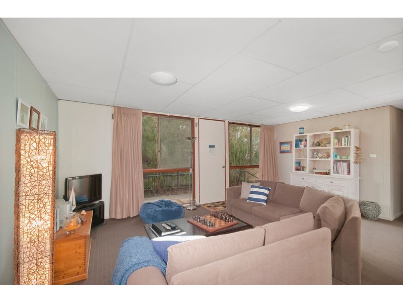 1/42 Montrose Avenue, Apollo Bay VIC 3233