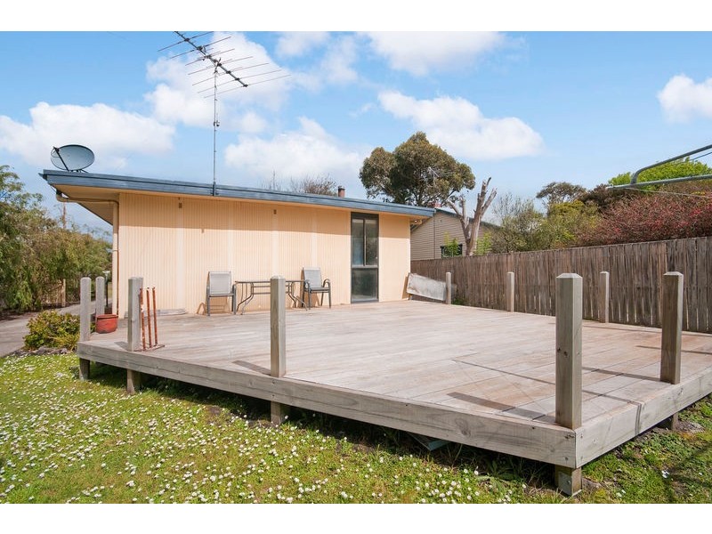 1/42 Montrose Avenue, Apollo Bay VIC 3233