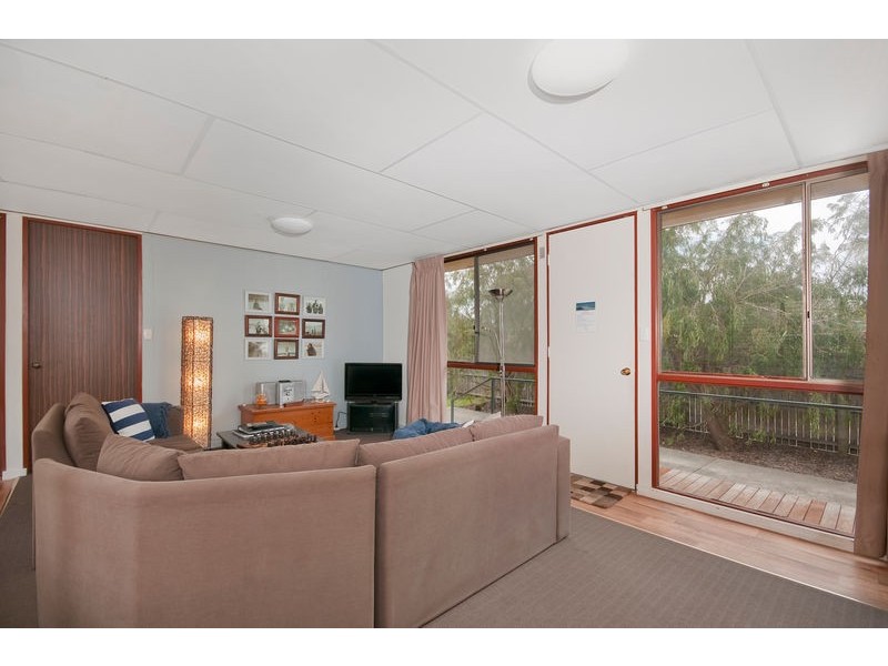 1/42 Montrose Avenue, Apollo Bay VIC 3233
