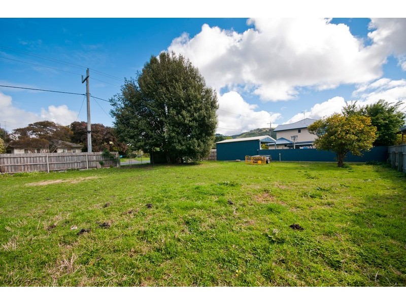 52 McLachlan Street, Apollo Bay VIC 3233