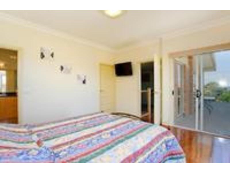 16 JOYCE STREET, Apollo Bay VIC 3233