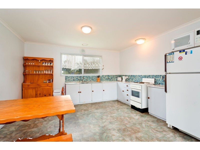 13 Pengilley Avenue, Apollo Bay VIC 3233