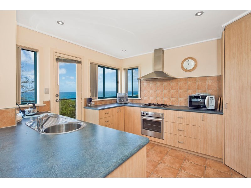 17 Surf Avenue (Skenes Creek), Apollo Bay VIC 3233