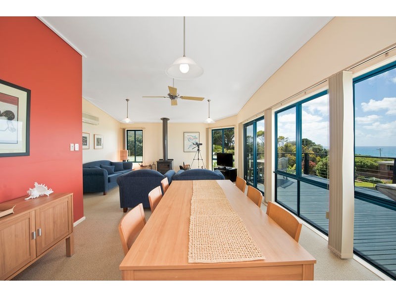17 Surf Avenue (Skenes Creek), Apollo Bay VIC 3233