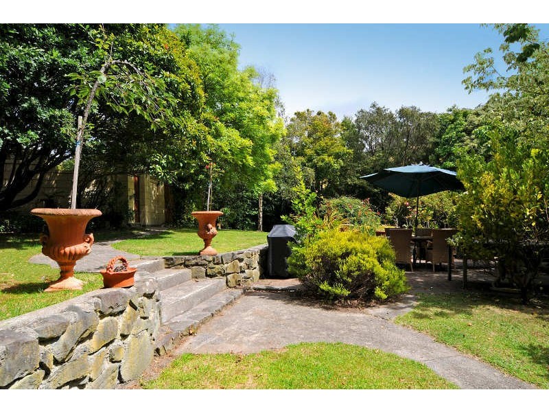 30 Skenes Creek Valley Road, Apollo Bay VIC 3233