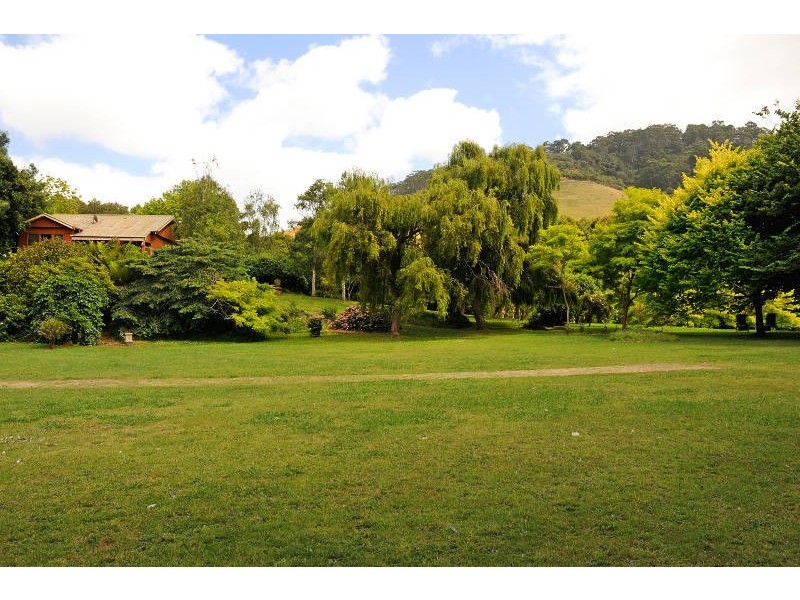 30 Skenes Creek Valley Road, Apollo Bay VIC 3233
